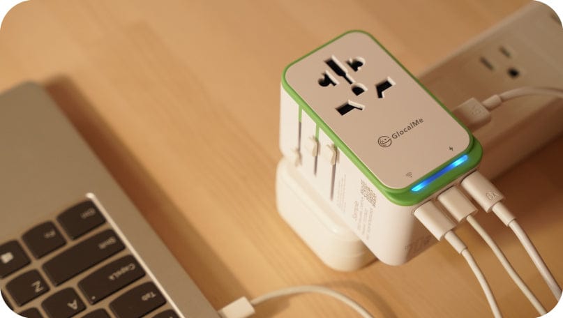 GlocalMe RoamPlug  Universal Travel Adapter