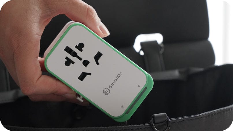 GlocalMe RoamPlug  Universal Travel Adapter